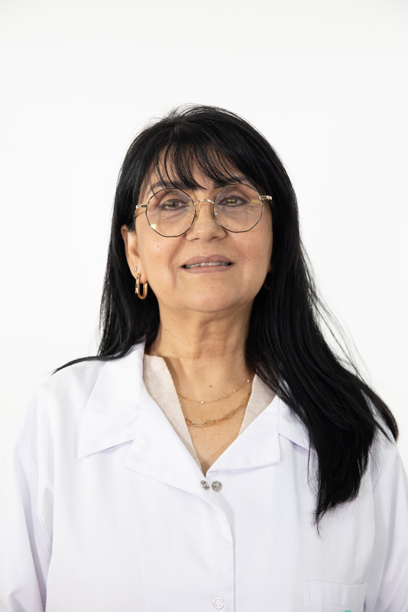 Dr. Hasna Lidya